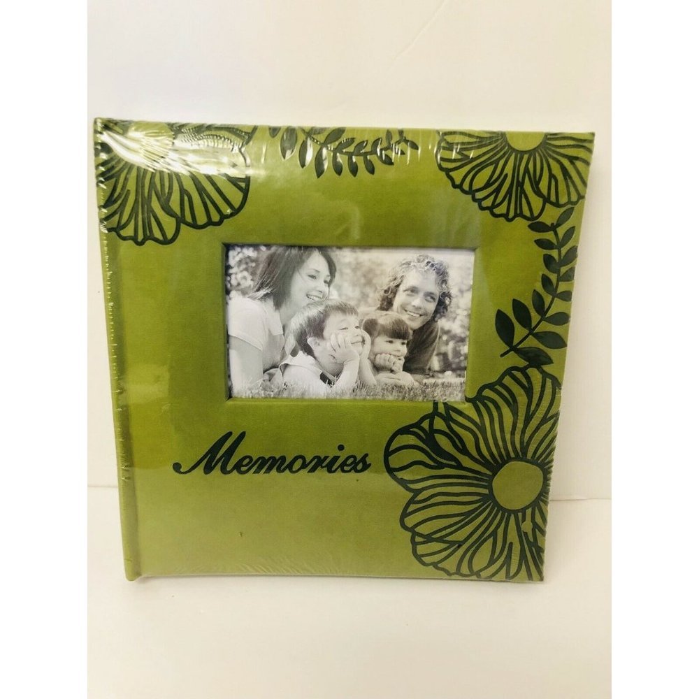 Dept 55 Photo Albums Green 9" x 9" for 200 Photos